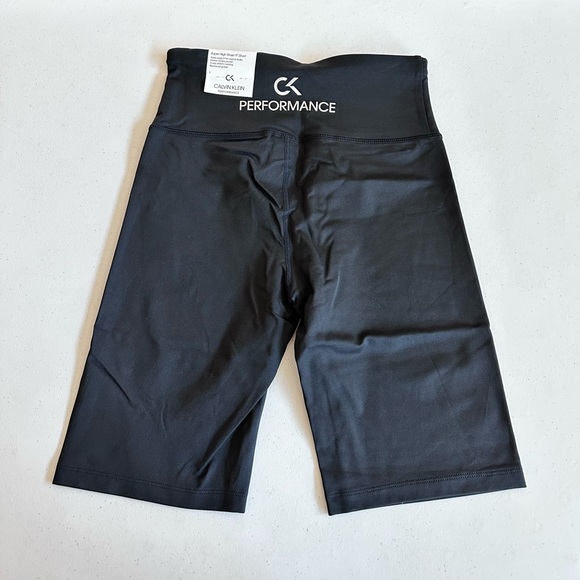 NWT. CALVIN KLEIN PERFORMANCE Shorts Size Small - Picture 2 of 11